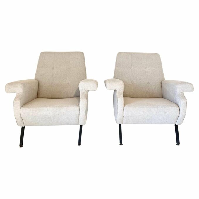 1960s Vintage beige lounge chairs, set of two, Italy 1960s