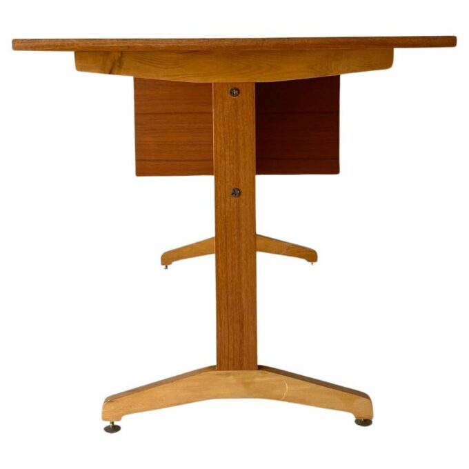 Vintage teak desk in the style of Gianfranco Frattini, Italy 1960's