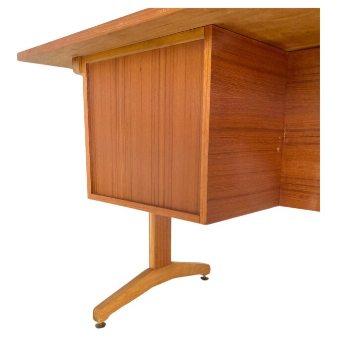 Vintage teak desk in the style of Gianfranco Frattini, Italy 1960's