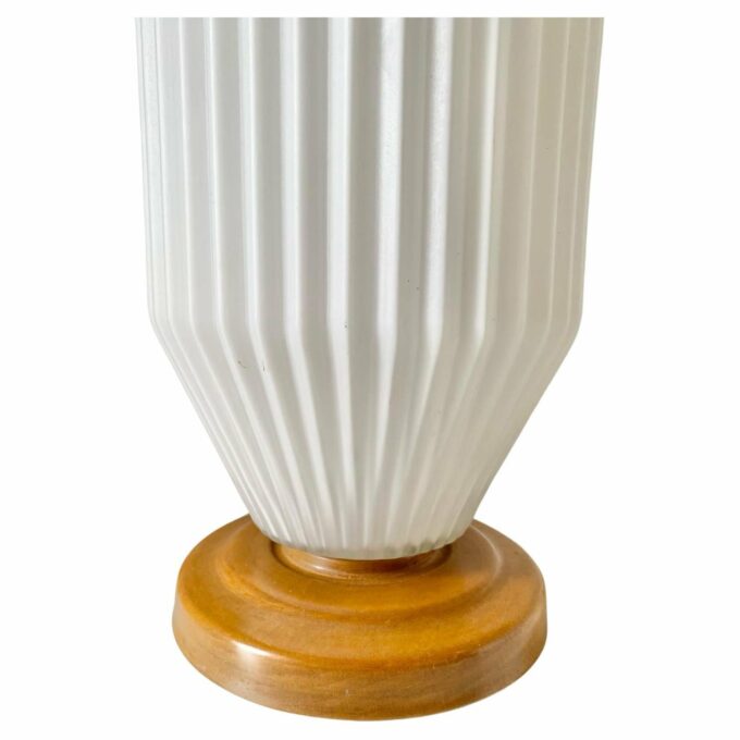 White glass and oak table lamp, Italy 1940s