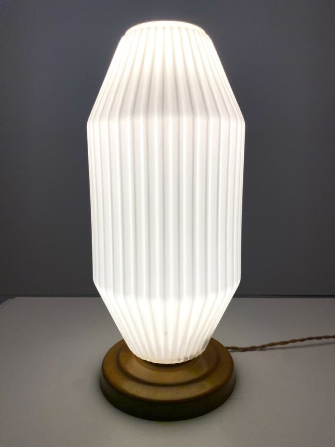 White glass and oak table lamp, Italy 1940s