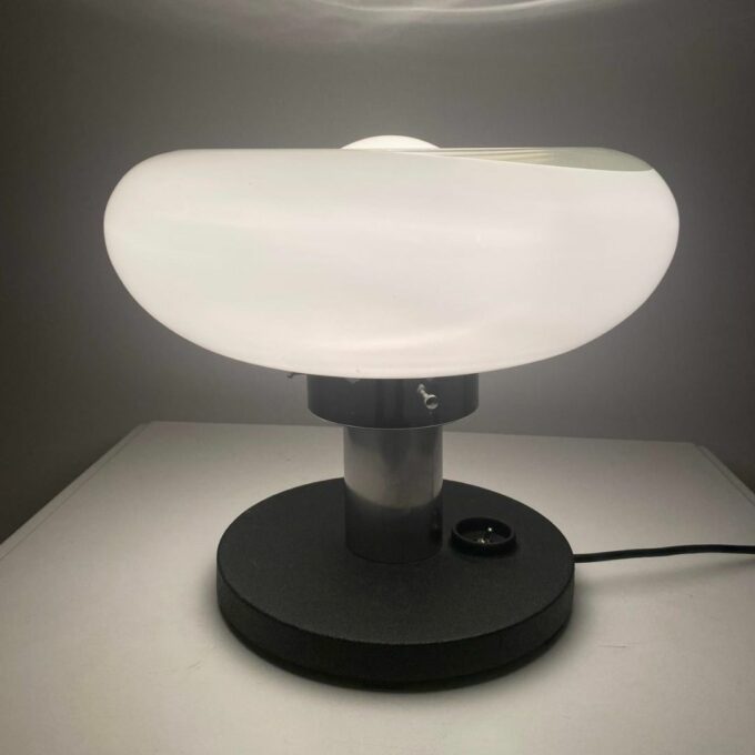 Big Space Age Murano Table Lamp in the style of Artemide