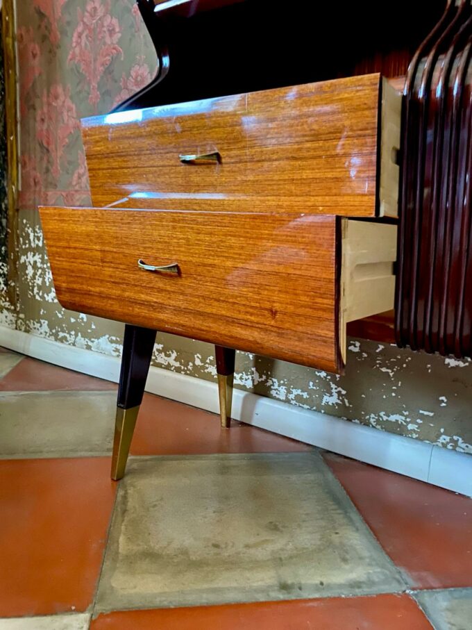 Mid-Century Modern Italian Sideboard with Bar Cabinet, Osvaldo Borsani 1950s