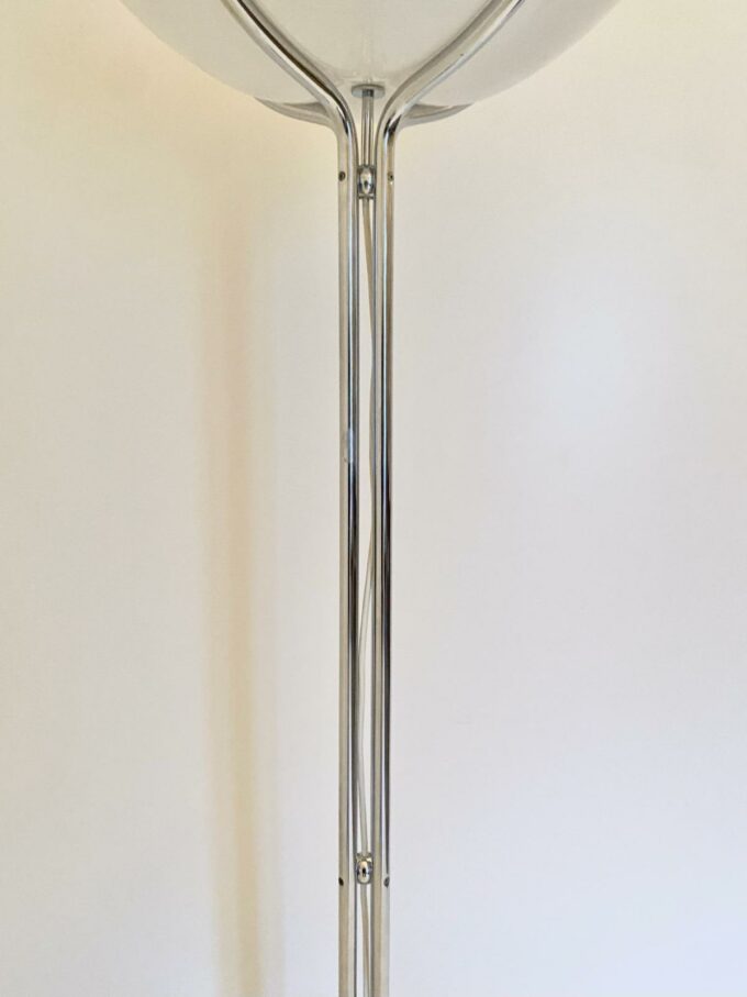 Mid Century Modern " Quadrifoglio " Floor Lamp, Harvey Guzzini, Italy