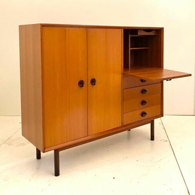 Mid century Modern, Beech wood cabinet, George Coslin for FARAM, Italy 1960 's