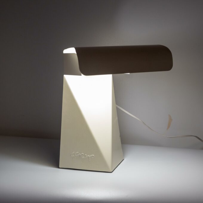 Italian Mid Century Modern Table Lamp, Design by G. Grego - Image 4