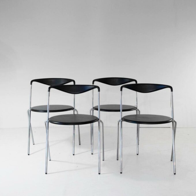 Industrial Stackable Dining Chairs in the style of Hans Eichenberger, set of four - Image 8